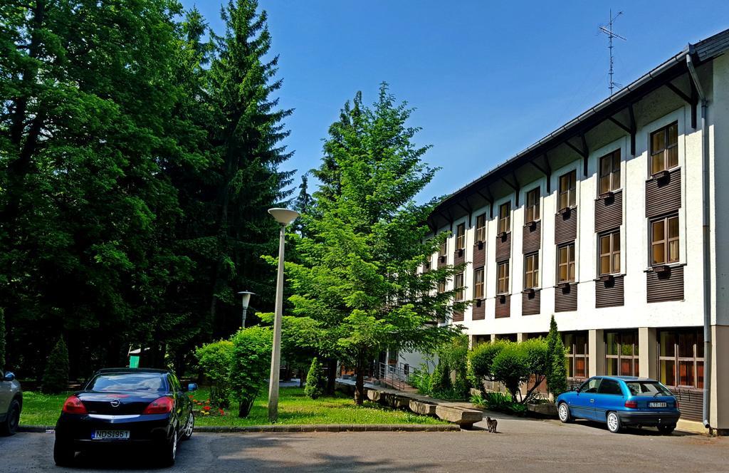 Salgo Hotel Salgótarján 외부 사진