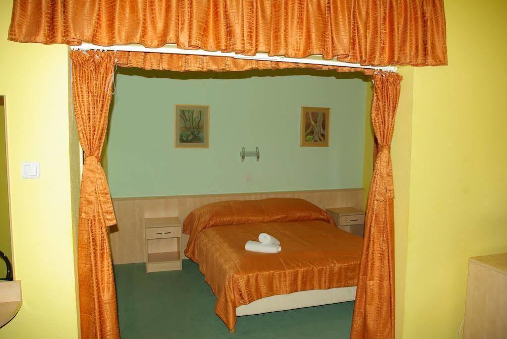 Salgo Hotel Salgótarján 외부 사진